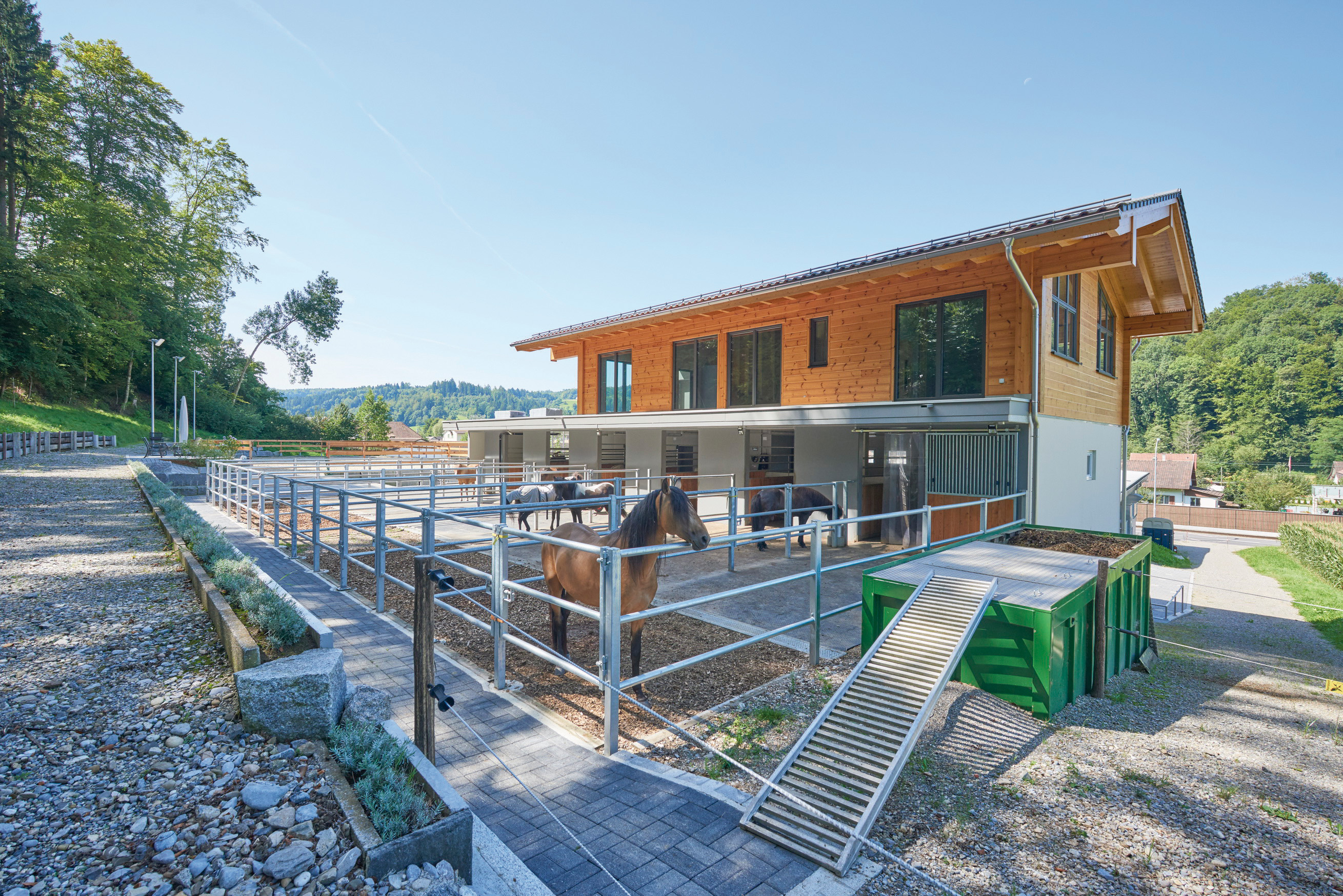 Ein Neubau Mit Pferdestarken Das Einfamilienhaus