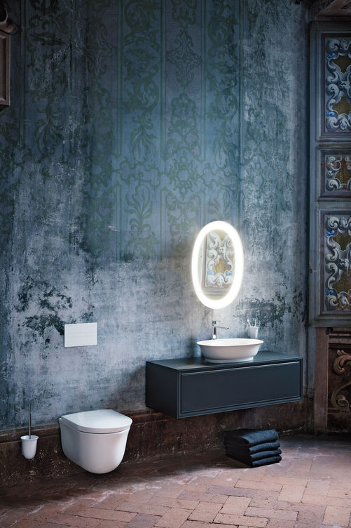 Dank zeitlos elegantem Design von WC und Waschbecken bietet die Kollektion «The New Classic» Hand für variantenreiche Bäder. Laufen.