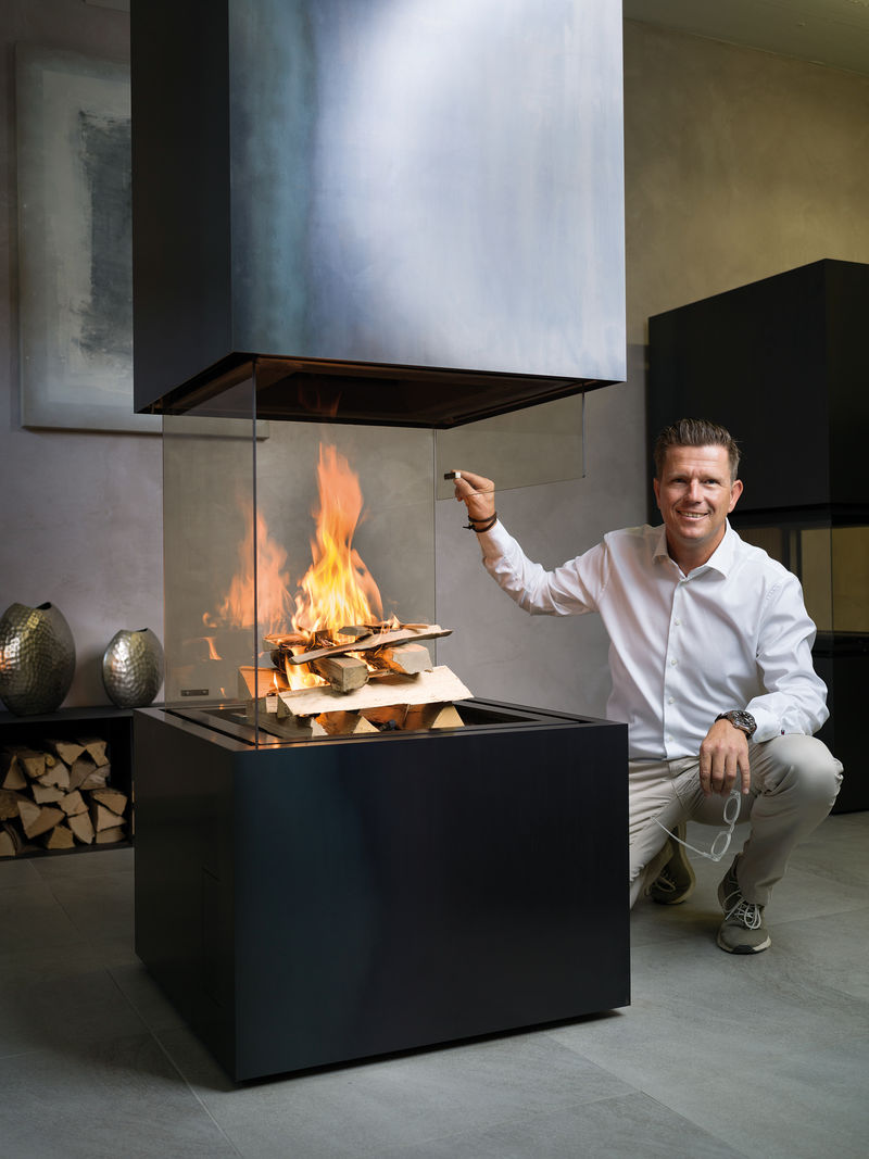 Philipp Portmann hat den Beruf des Ofenbauers von der Pike auf gelernt.