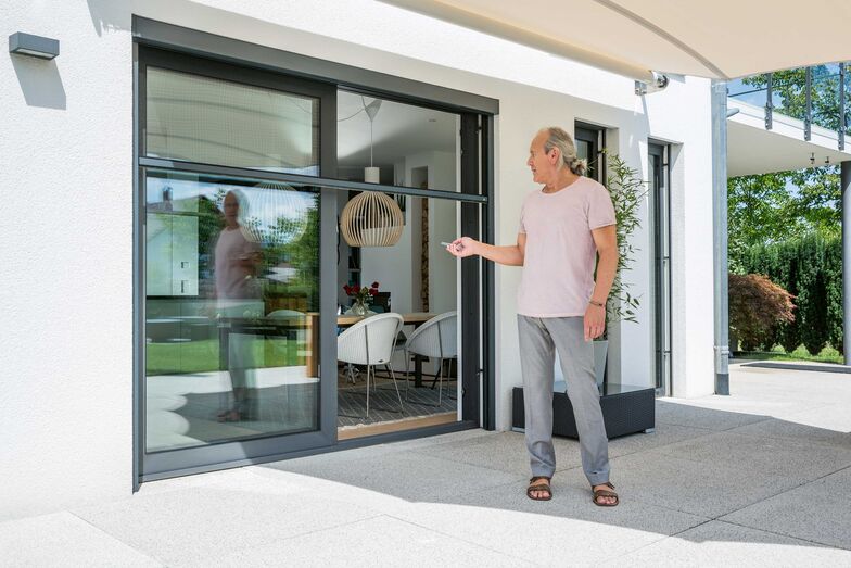 Sogar elektrisch betriebene Varianten sind erhältlich. Foto: © Neher Systeme.