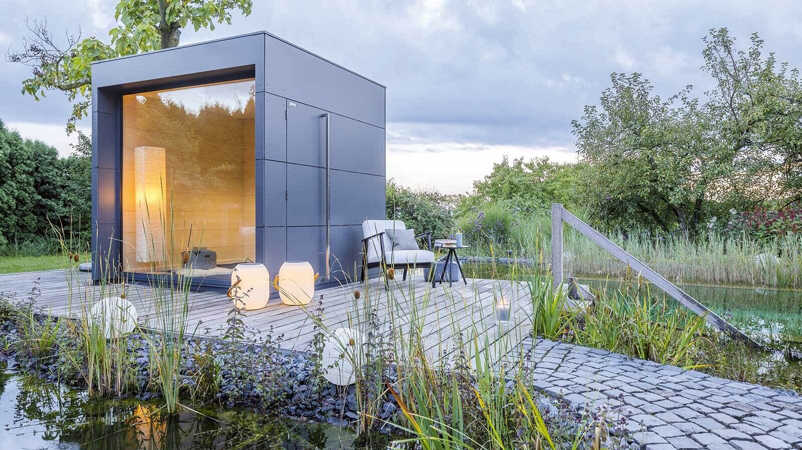 Im idyllisch gelegenen Tiny House kann man eine Gästewohnung, einen Sportraum, ein Lese- oder Musikzimmer unterbringen. Foto: ©Gartana GmbH & Co KG