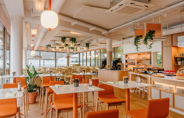 Frühstücksaal des Hotel Mona in Montreux