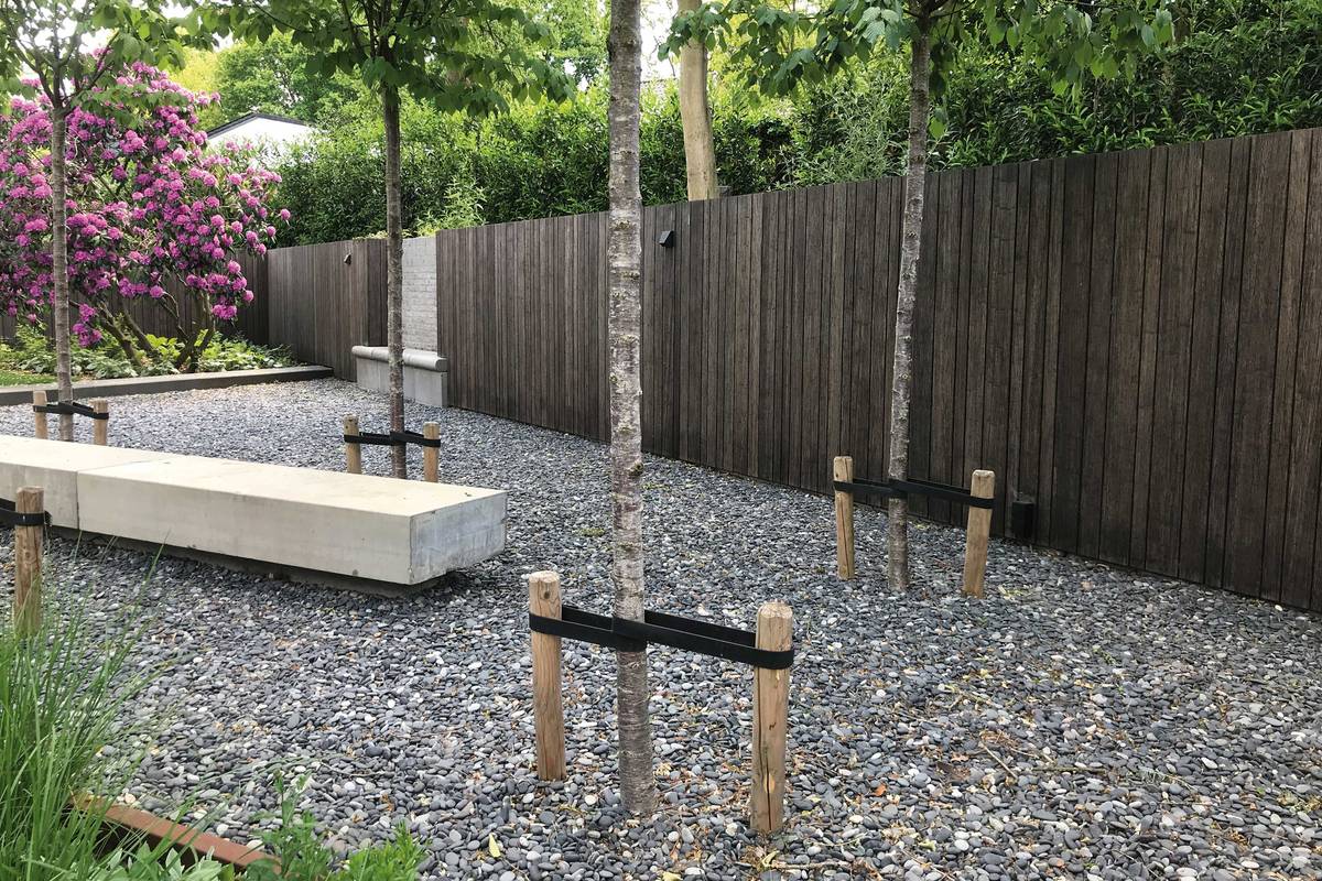 Das Wandparkett «Moso Bamboo X-treme» trocknet schnell, ist daher wartungsarm und zudem umweltfreund-lich. Bambus wächst so schnell, dass sich das Material während der 25-jährigen Garantiezeit fünfmal selbst recycelt. Green Style Holland GmbH.