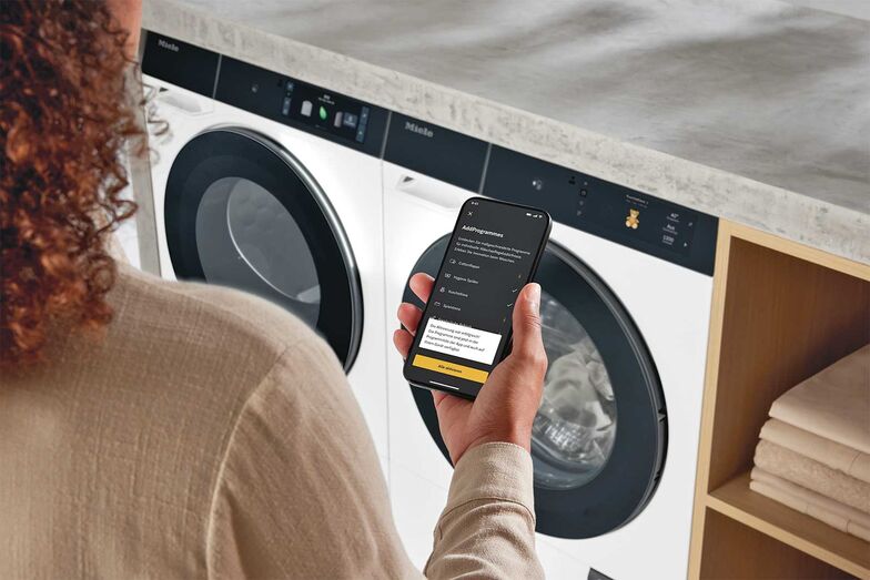 Auch Apps für Haushaltsgeräte, die im Internet of Things (IoT) vernetzt sind, müssen vor Datenklau geschützt werden. www.miele.ch
