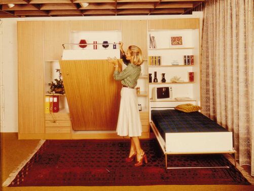 Schrank-Bett aus den 70er Jahren.