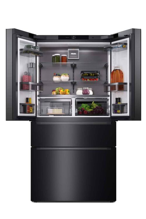 Das Design mit Flügeltüren der neuen «French Door»-Standgeräte ermöglicht einen komfortablen Zugriff auf alle Fächer und schafft Raum für eine übersichtliche Lagerung. Das Frischesystem «PerfectFresh Active» sorgt mit aktiver Befeuchtung für längere Haltbarkeit. www.miele.ch
