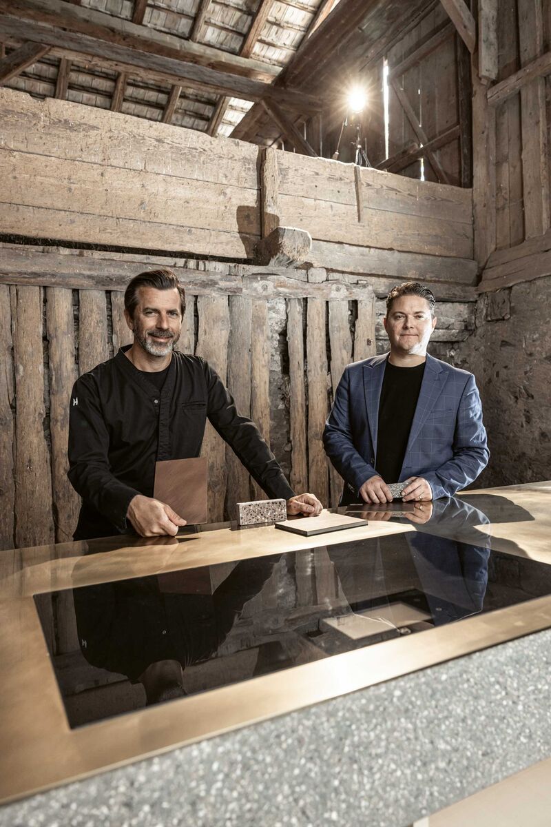 Zwei, die sich ver­stehen: Andreas Caminada (links) und David Spielhofer, CEO Orea AG.